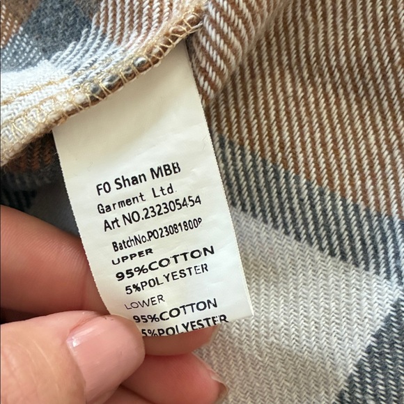 Plaid Brown and Cream Button Up l 2-3 Years - Picture 4 of 5